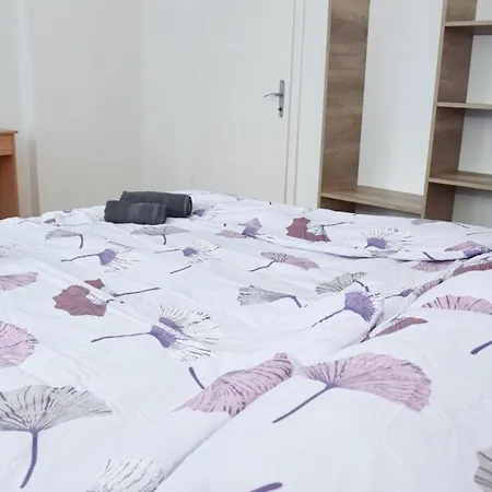 Palace Apartman *